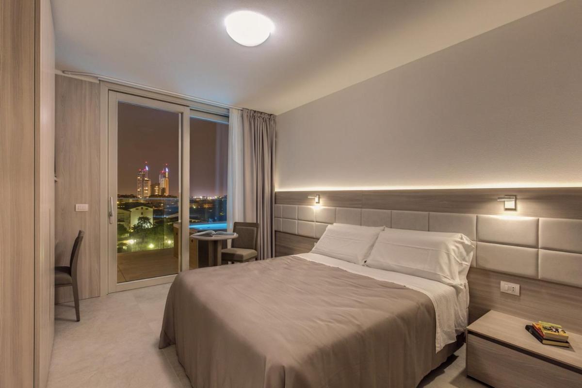 Sunrise Palace Lido di Jesolo Exterior photo